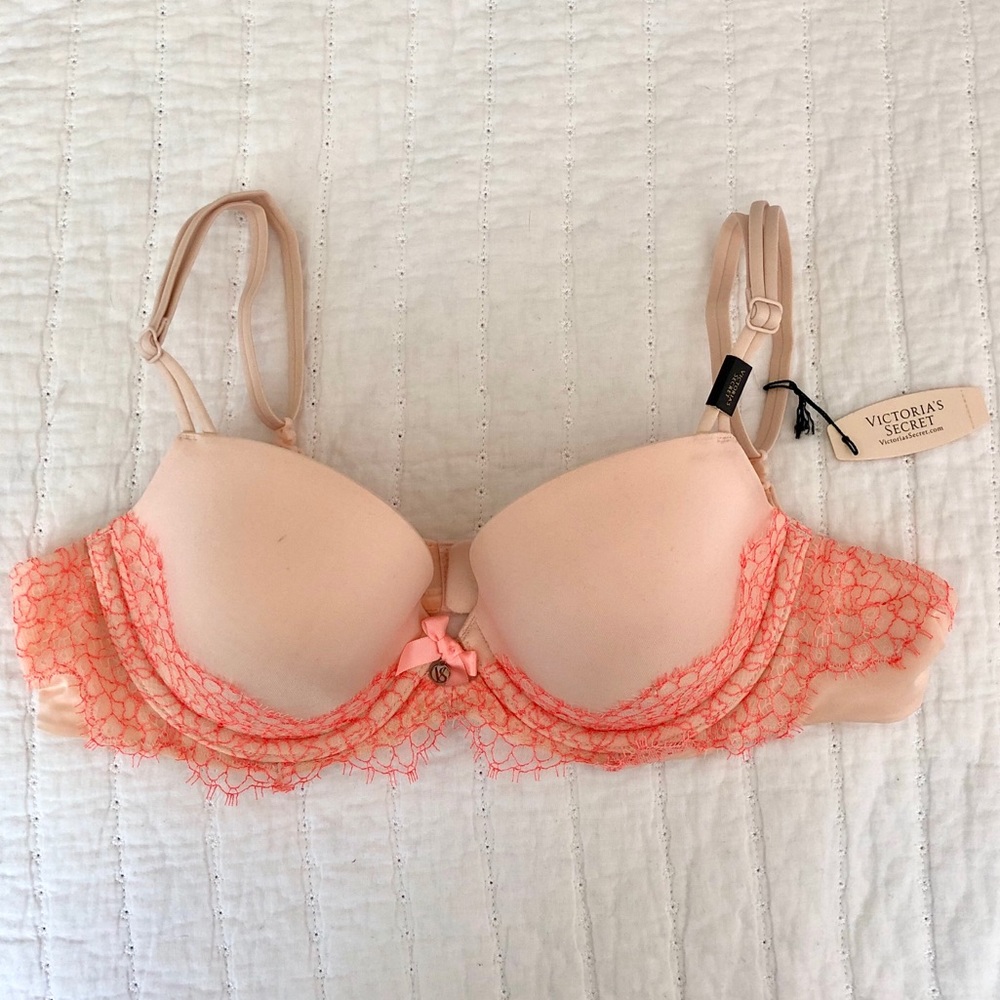 NWT Victoria’s Secret Lined Demi Bra 34B